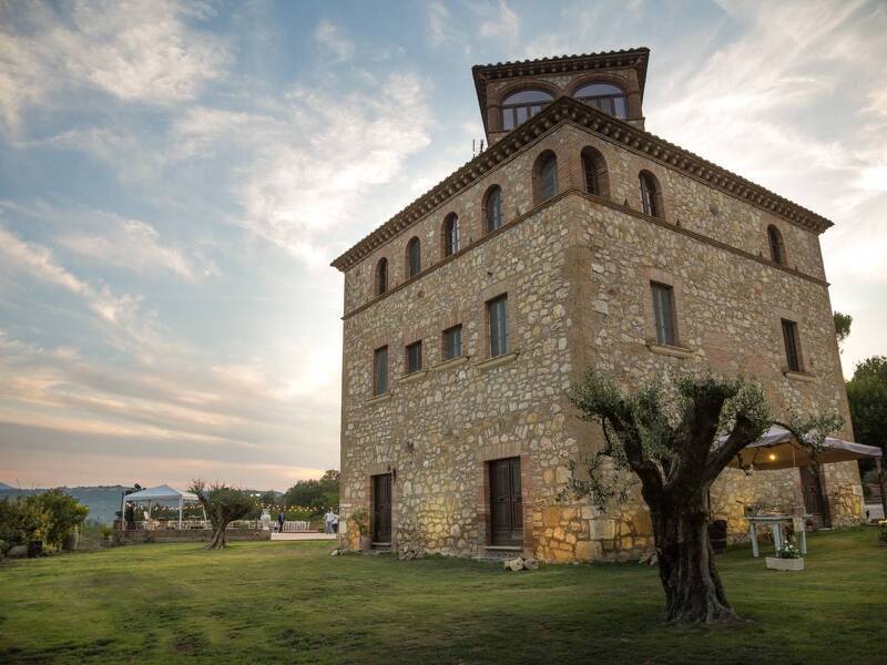 negozio in vendita a Penna in Teverina