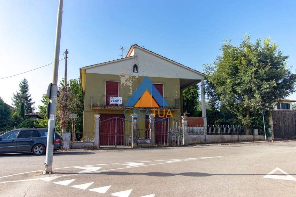 casa indipendente in vendita a Penna in Teverina