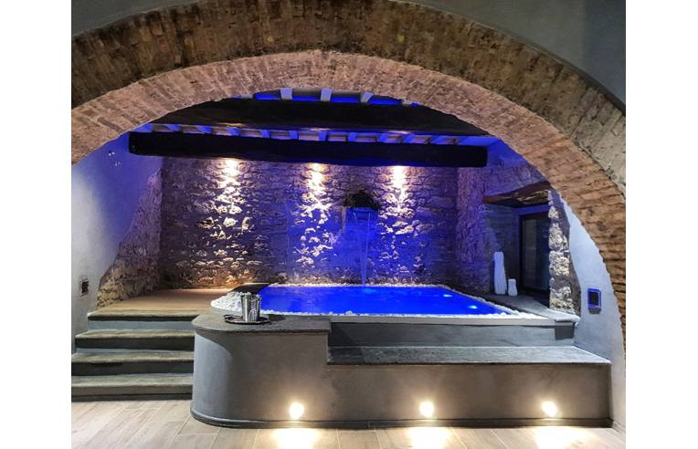 negozio in vendita a Penna in Teverina