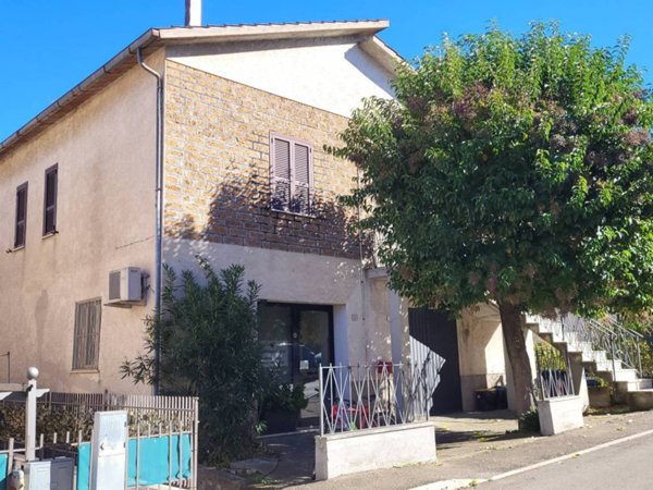 casa indipendente in vendita a Penna in Teverina