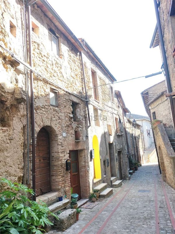 casa indipendente in vendita a Penna in Teverina