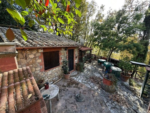 appartamento in vendita a Penna in Teverina