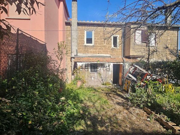 appartamento in vendita a Penna in Teverina