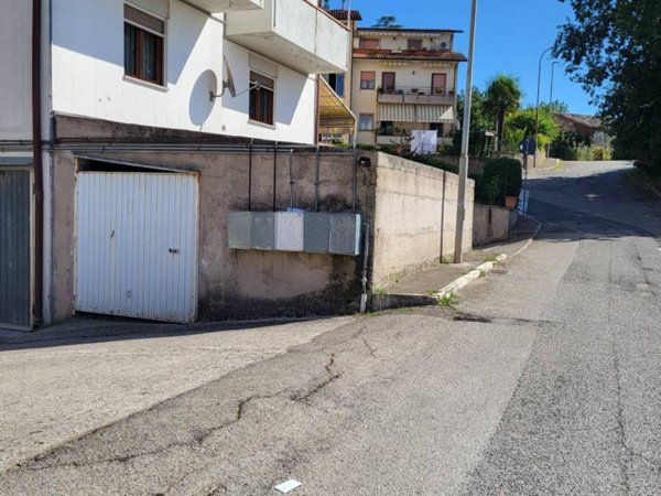 casa semindipendente in vendita a Penna in Teverina