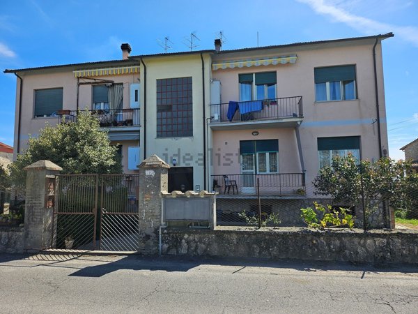 appartamento in vendita a Penna in Teverina