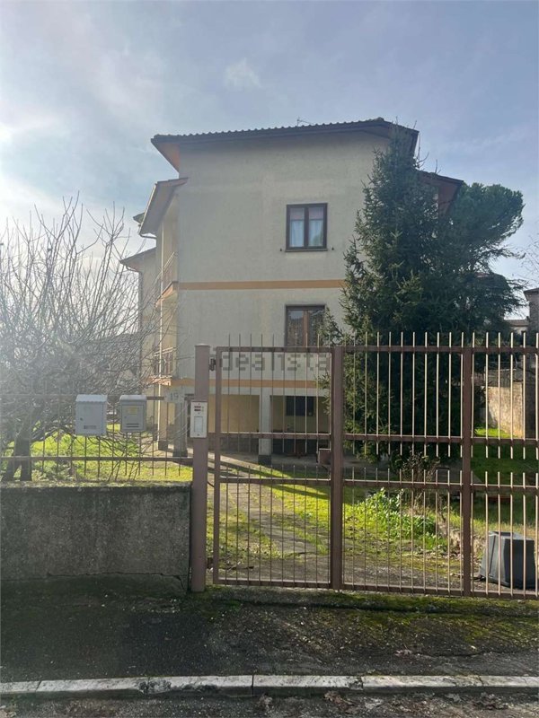 appartamento in vendita a Penna in Teverina