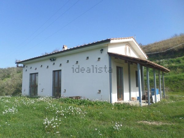 casa indipendente in vendita a Penna in Teverina