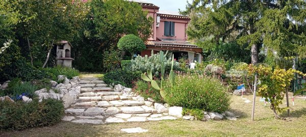 casa indipendente in vendita a Penna in Teverina