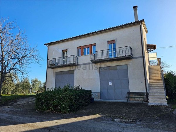 casa indipendente in vendita a Penna in Teverina