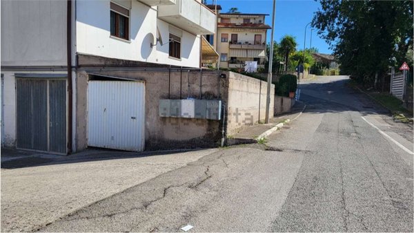casa semindipendente in vendita a Penna in Teverina