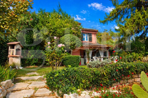 casa indipendente in vendita a Penna in Teverina