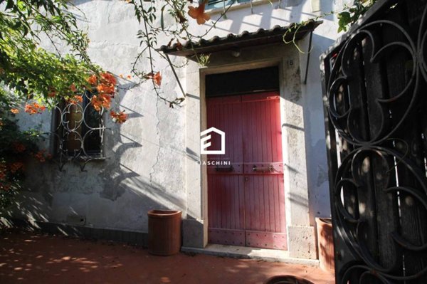 casa indipendente in vendita a Penna in Teverina