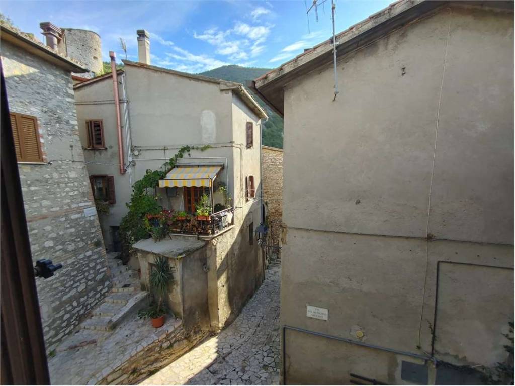 casa semindipendente in vendita a Polino