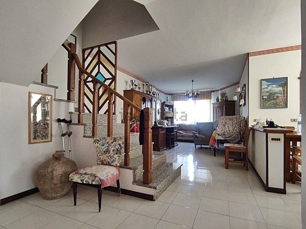 casa indipendente in vendita a Porano
