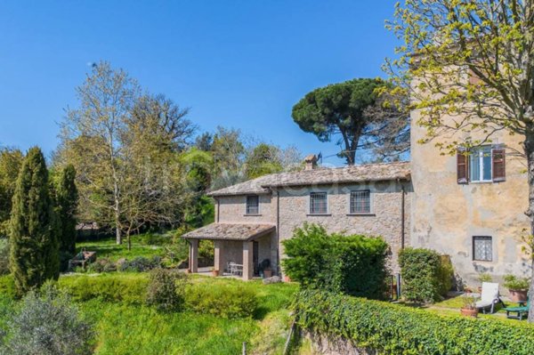 casa indipendente in vendita a Porano