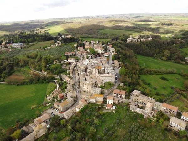 casa indipendente in vendita a Porano