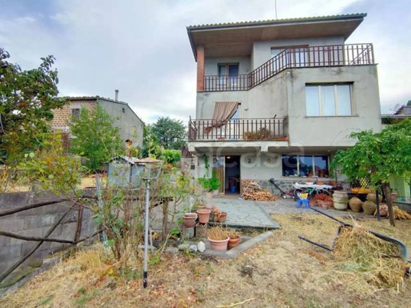 casa indipendente in vendita a Porano