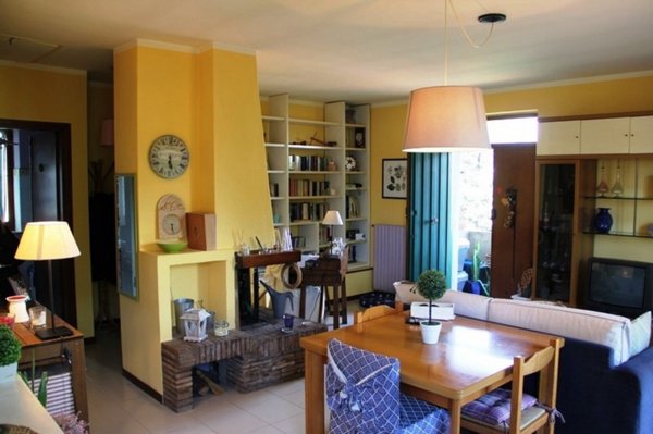 casa indipendente in vendita a Porano