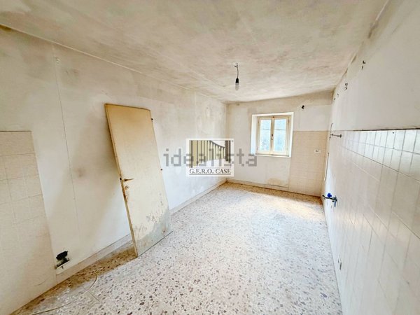 casa indipendente in vendita a Porano