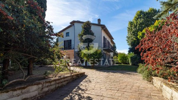 casa indipendente in vendita a Porano