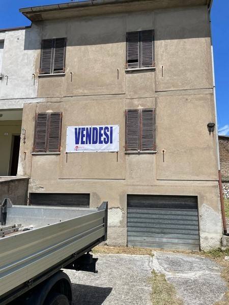 casa indipendente in vendita a San Gemini in zona Acquavogliera