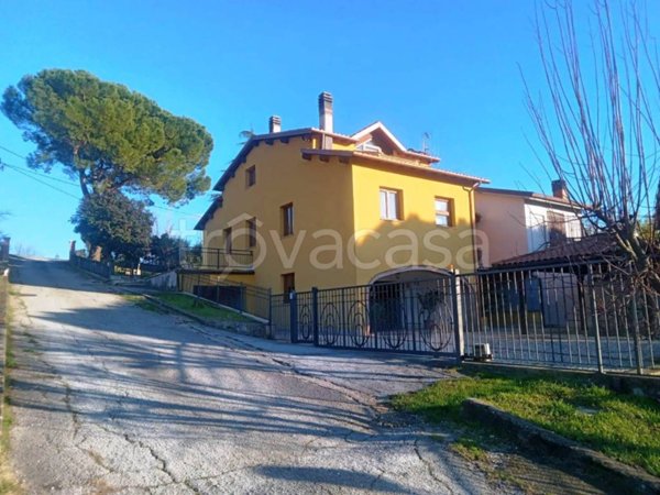 casa indipendente in vendita a San Gemini