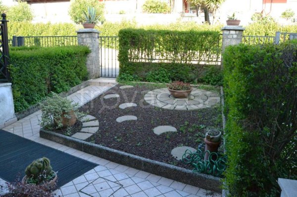 casa indipendente in vendita a San Gemini