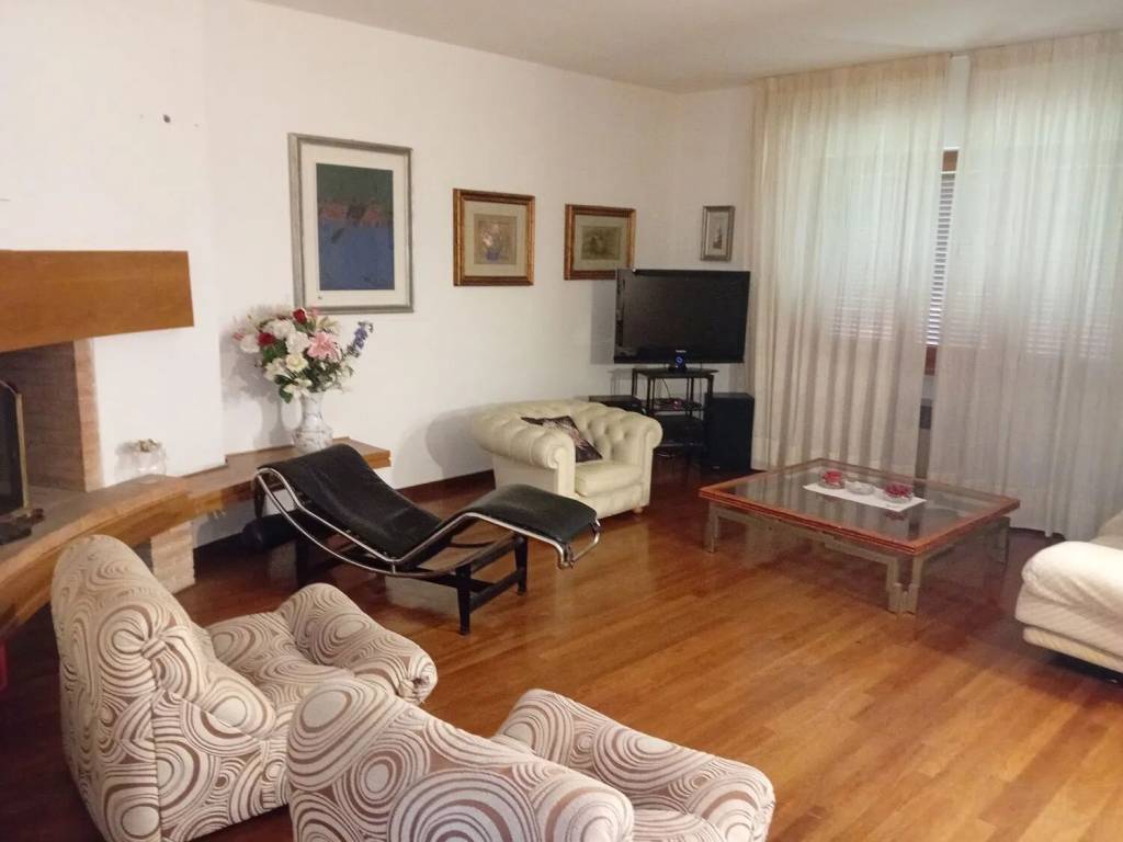 casa indipendente in vendita a San Gemini