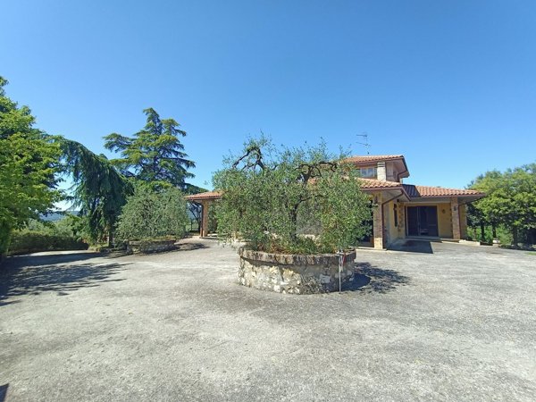 casa indipendente in vendita a San Gemini