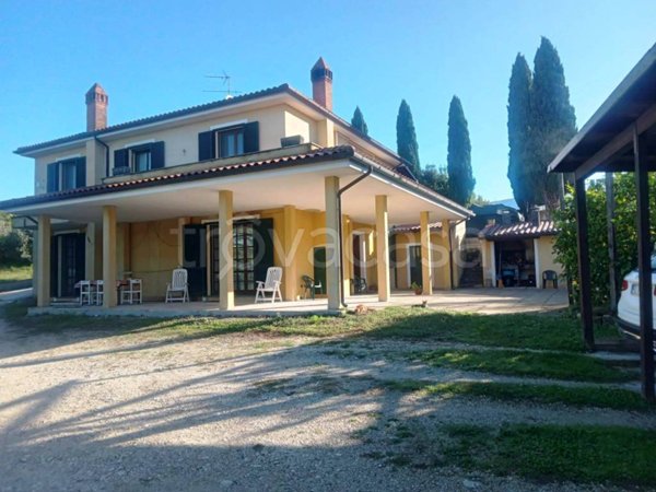 casa indipendente in vendita a San Gemini