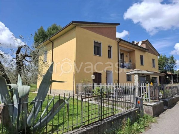 casa indipendente in vendita a San Gemini