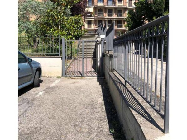 negozio in vendita a San Gemini