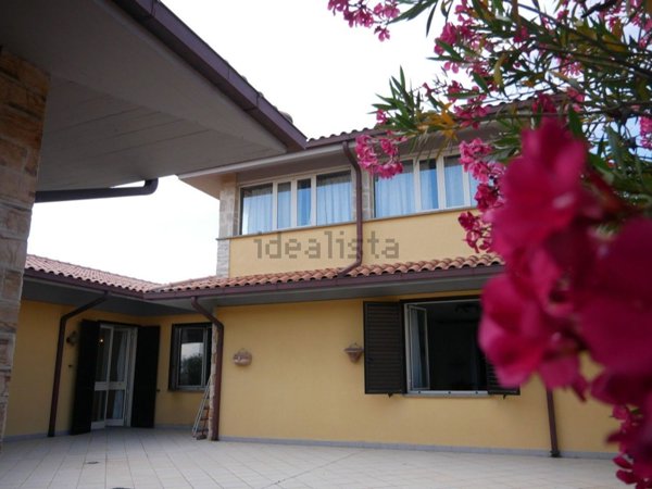 casa indipendente in vendita a San Gemini