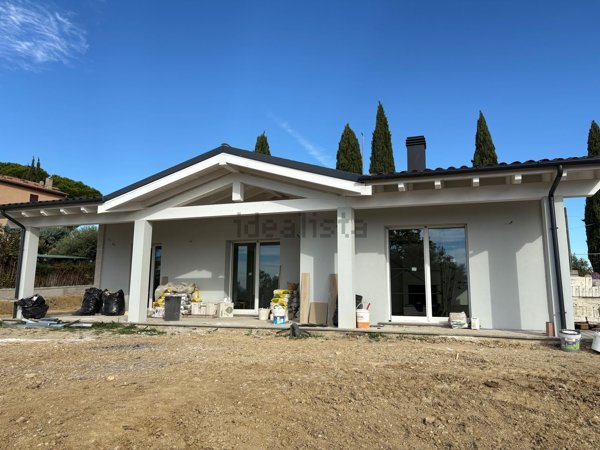 casa indipendente in vendita a San Gemini