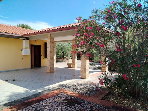 casa indipendente in vendita a San Gemini