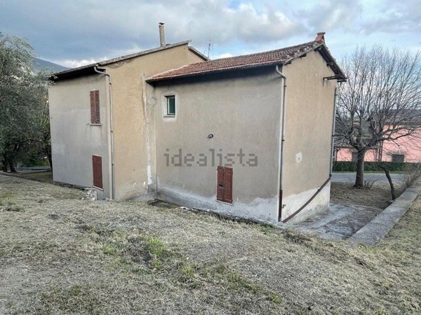 casa indipendente in vendita a San Gemini in zona Acquavogliera