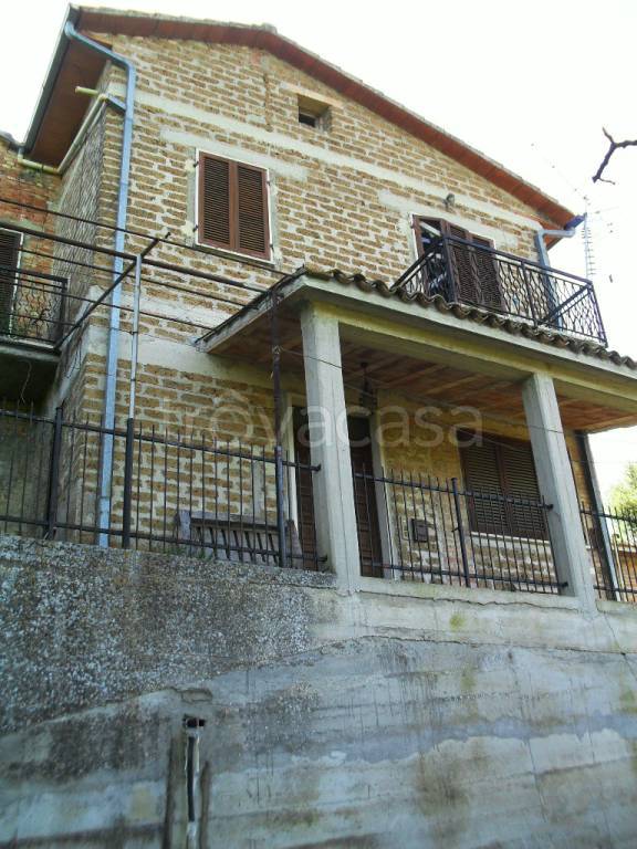 casa indipendente in vendita a San Gemini