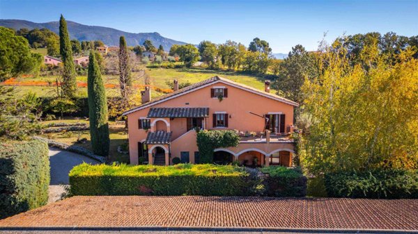 casa indipendente in vendita a San Gemini