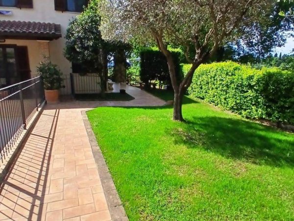 casa indipendente in vendita a San Gemini