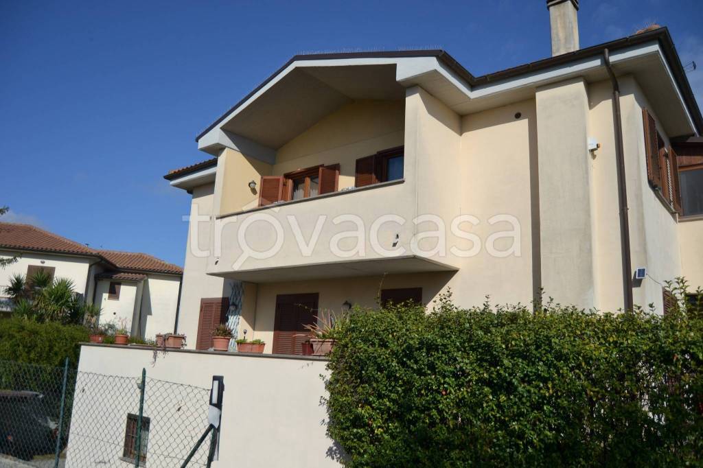 appartamento in vendita a San Gemini in zona Quadrelletto