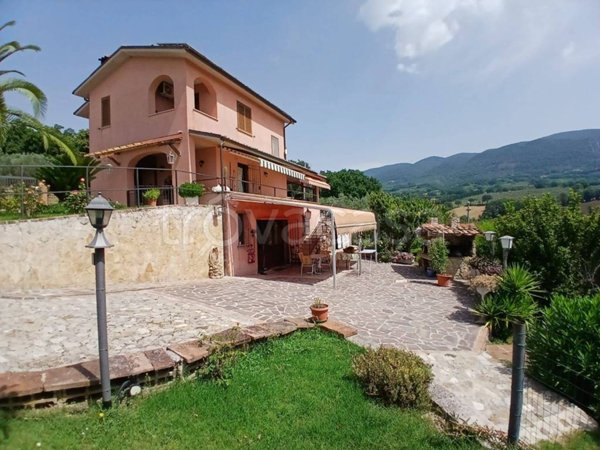 casa indipendente in vendita a San Gemini in zona Acquavogliera