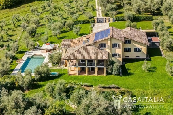 casa indipendente in vendita a San Gemini