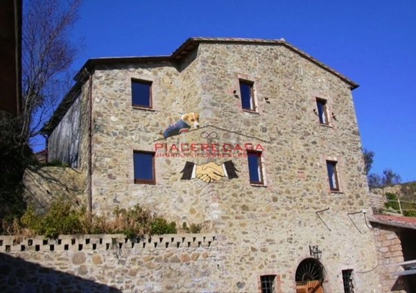 casa indipendente in vendita a San Venanzo