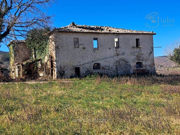 casa indipendente in vendita a San Venanzo