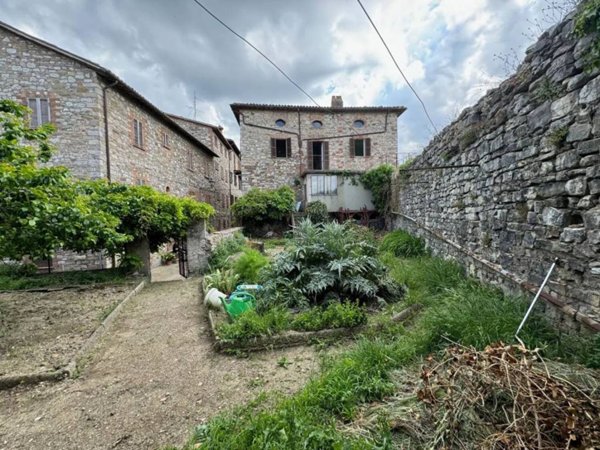 casa indipendente in vendita a San Venanzo in zona Collelungo