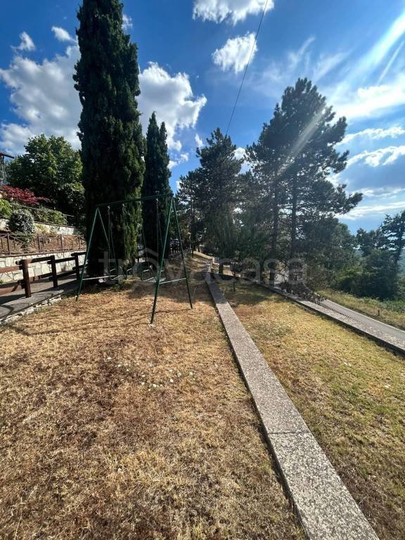 casa indipendente in vendita a San Venanzo