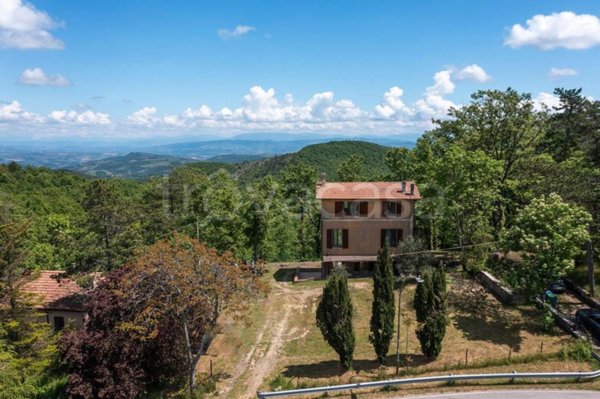 casa indipendente in vendita a San Venanzo