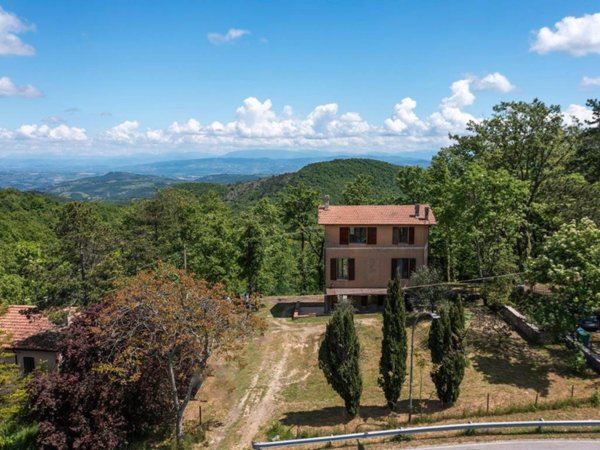 casa indipendente in vendita a San Venanzo