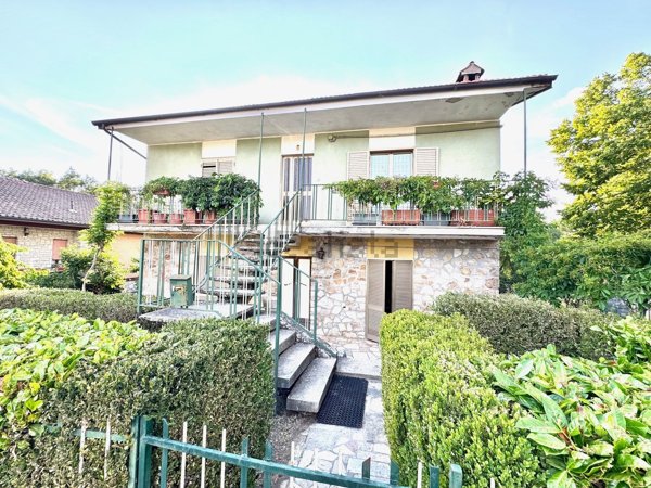 casa indipendente in vendita a San Venanzo in zona Ospedaletto