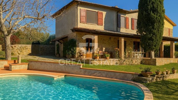 casale in vendita a San Venanzo